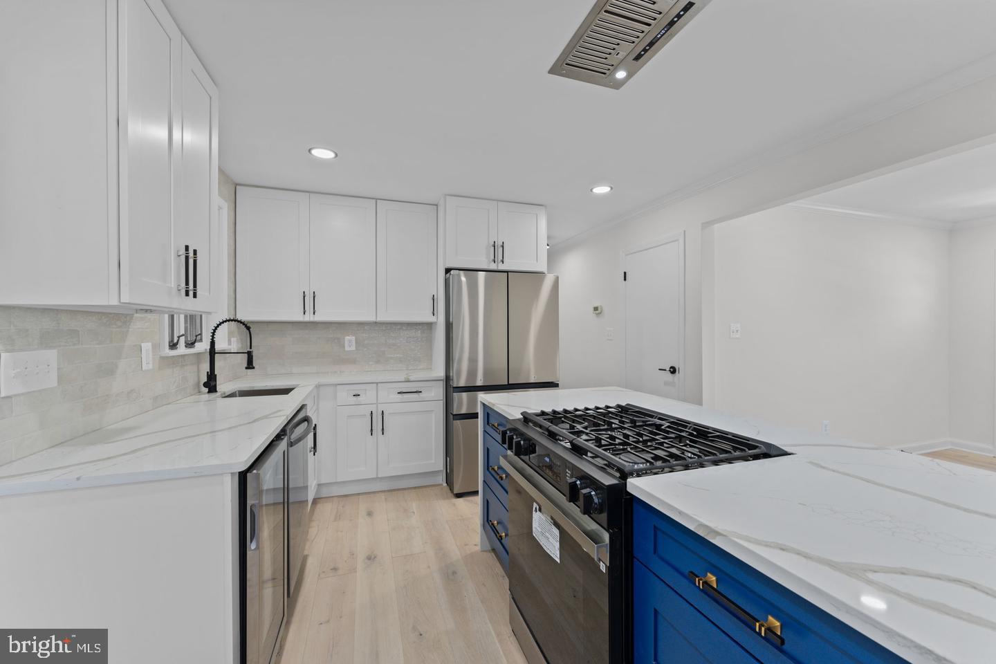 2523 Shadyside Ave Property Photo 6