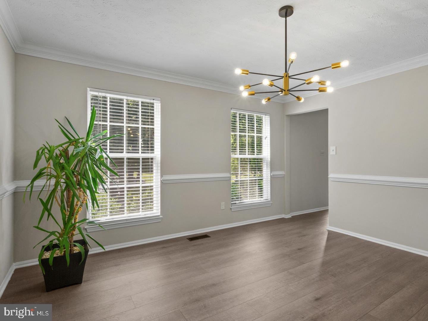 12204 Stanfield Ct Property Photo 9