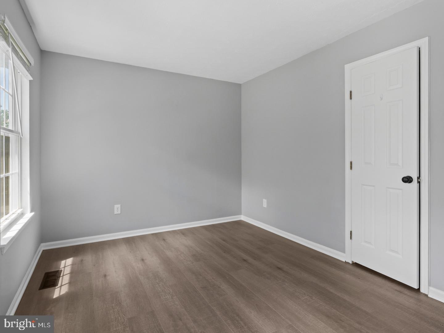 12204 Stanfield Ct Property Photo 35