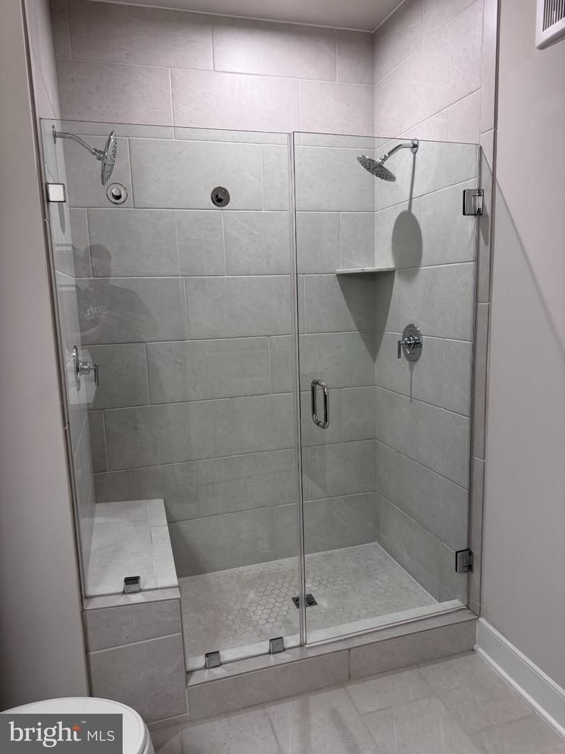 104 Saint Ives Pl #404 Property Photo 11