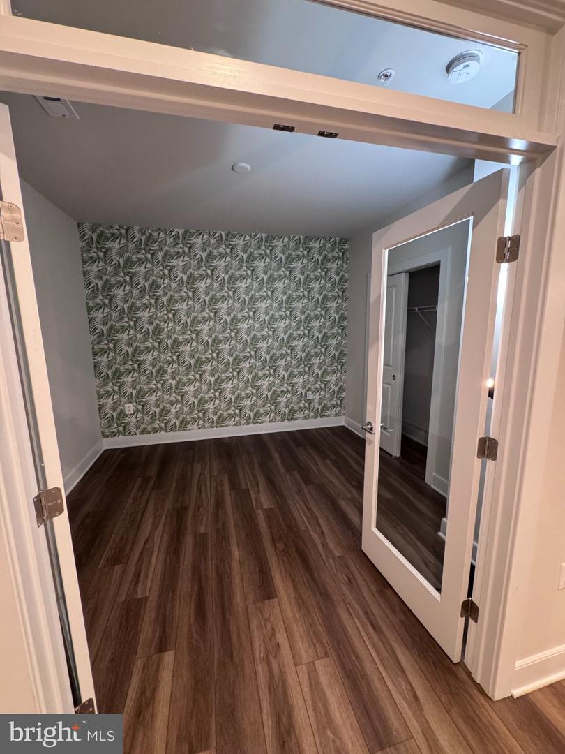 104 Saint Ives Pl #404 Property Photo 12