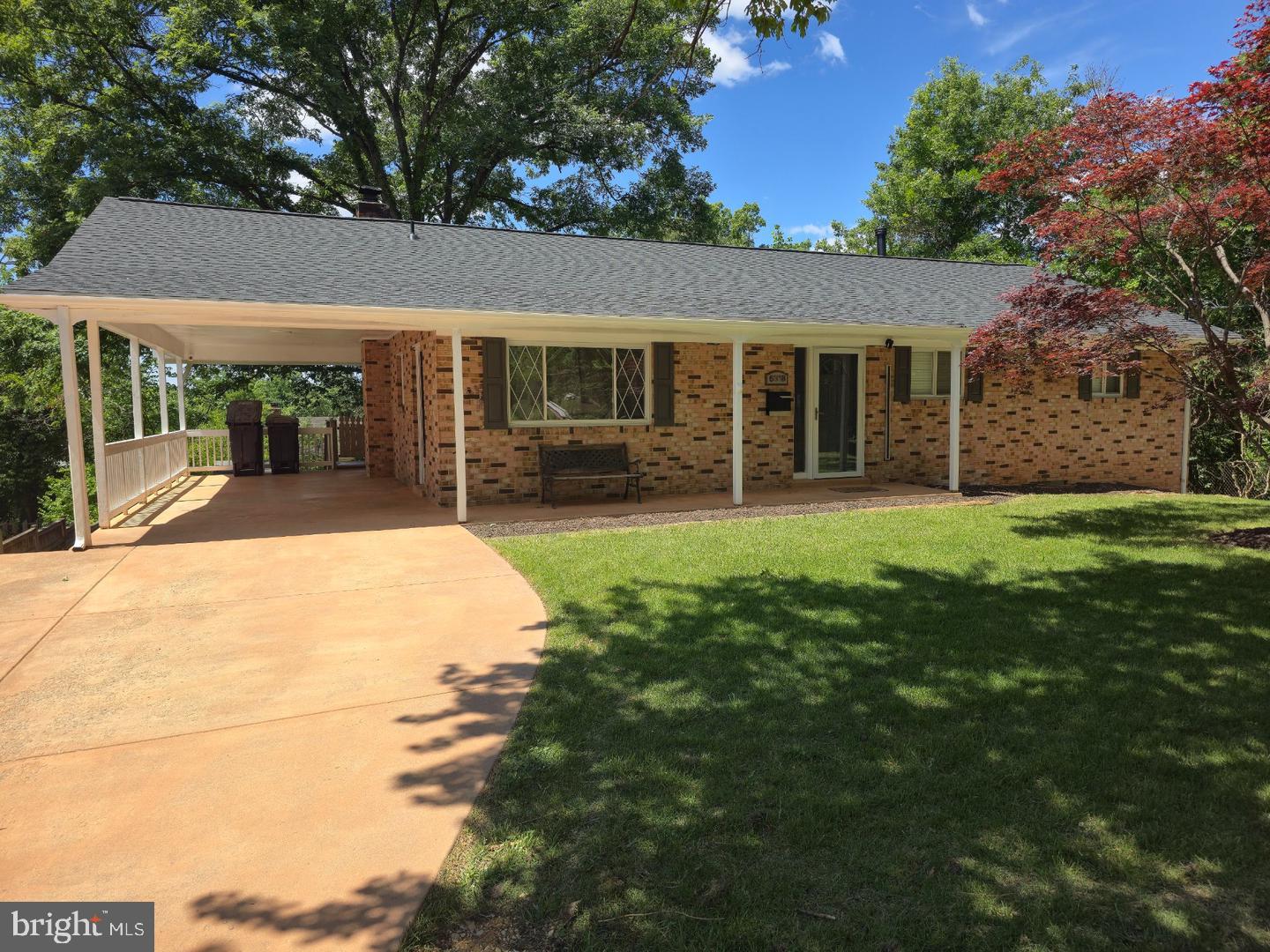 6318 Barrs Ln Property Photo 1