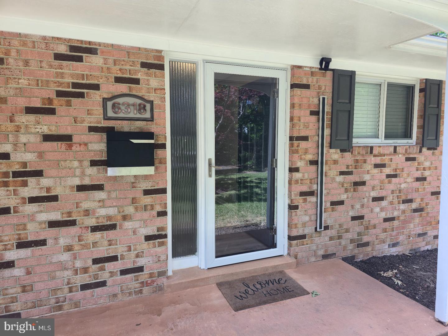 6318 Barrs Ln Property Photo 2