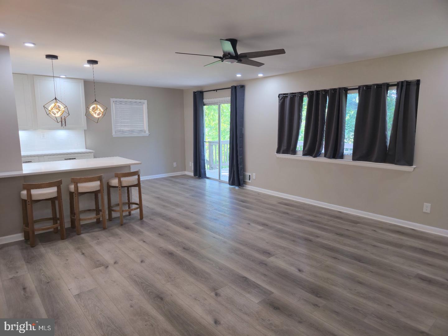 6318 Barrs Ln Property Photo 4