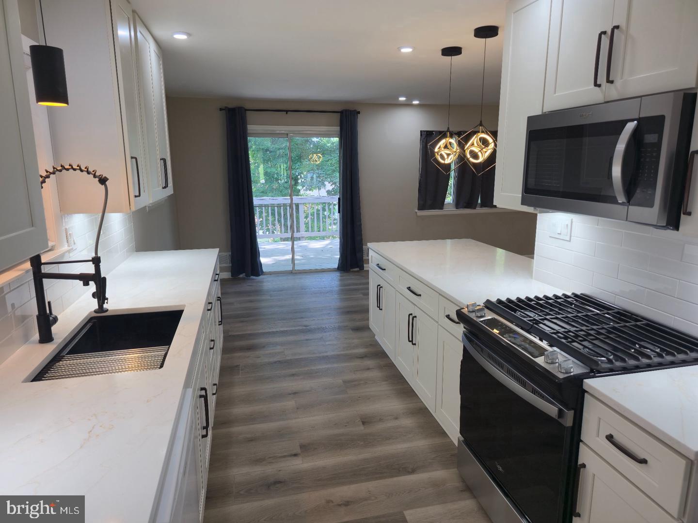 6318 Barrs Ln Property Photo 9