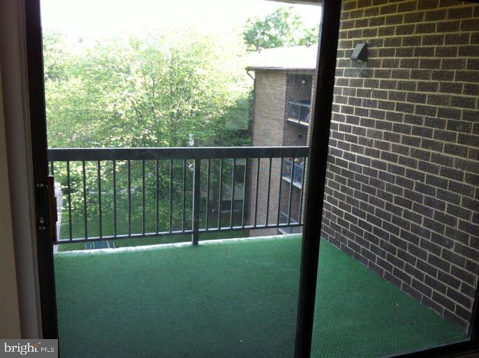 11242 Cherry Hill Road Rd #303 Property Photo 9