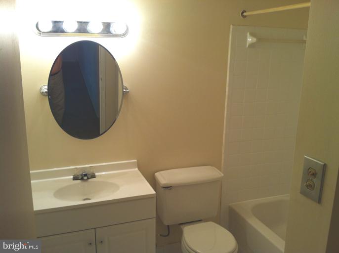 11242 Cherry Hill Road Rd #303 Property Photo 25