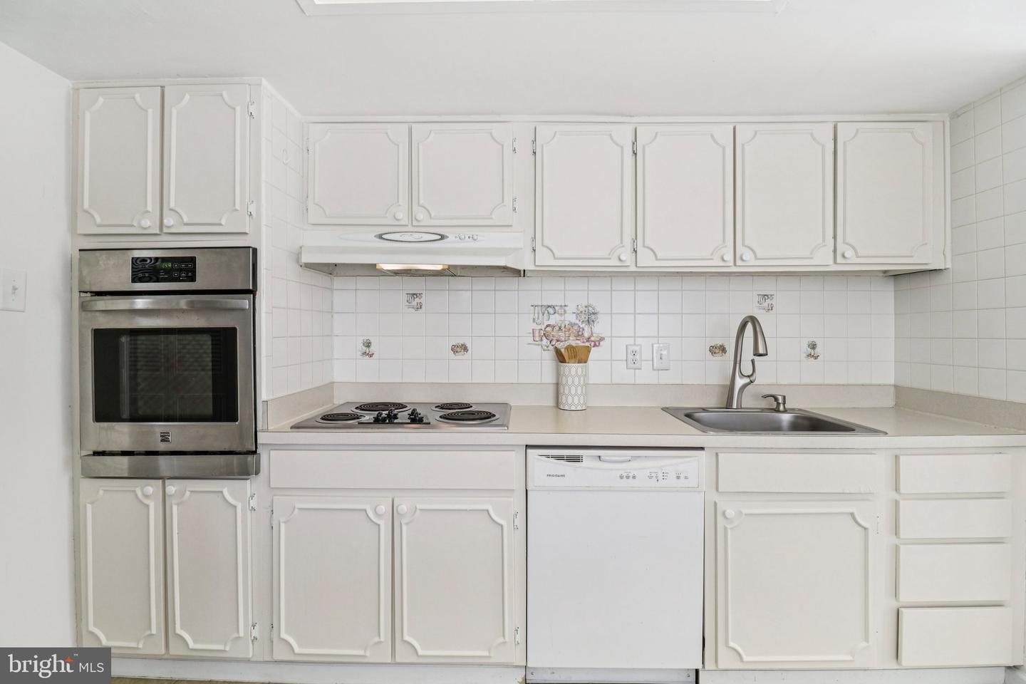 12705 Marquette Ln Property Photo 11