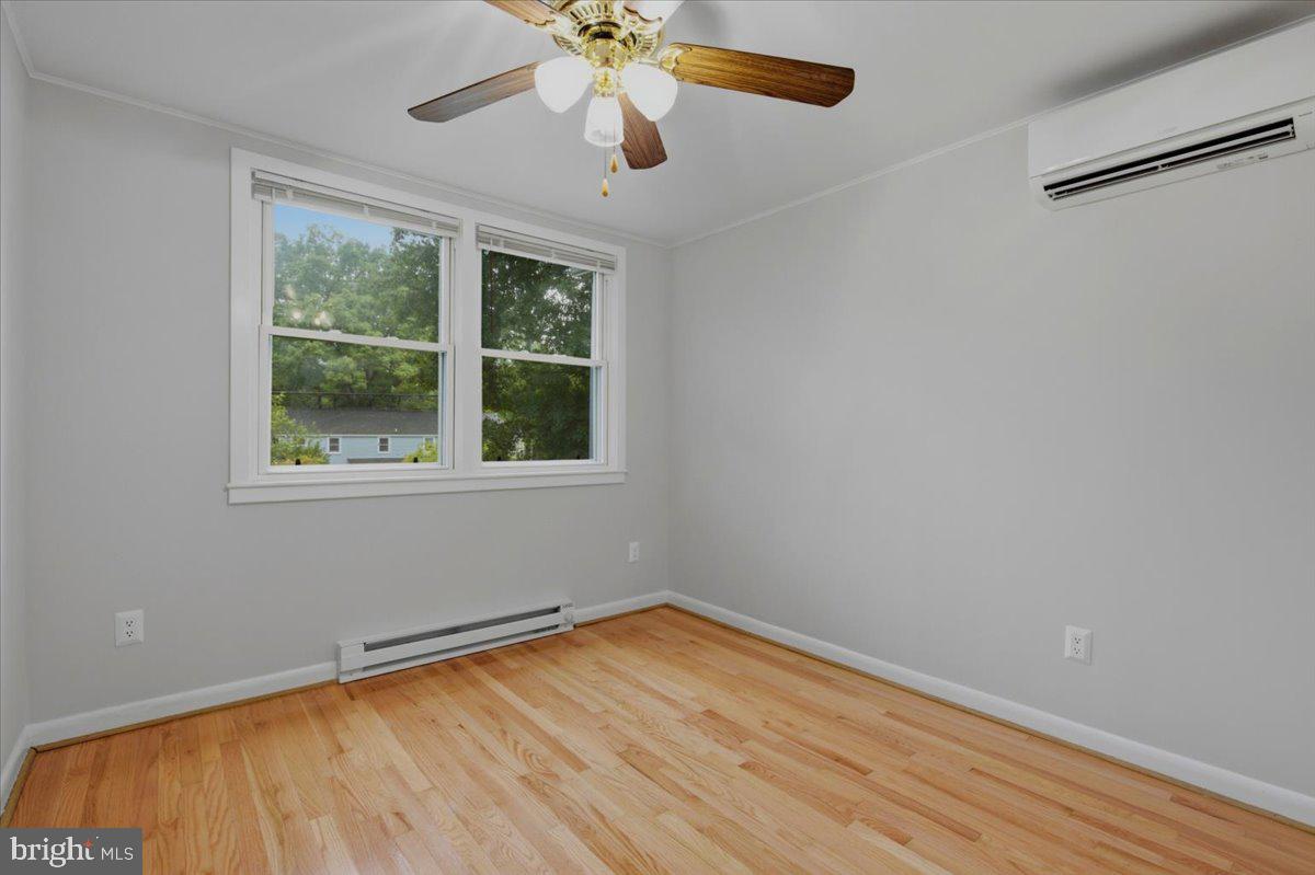 7-e Research Rd Property Photo 13