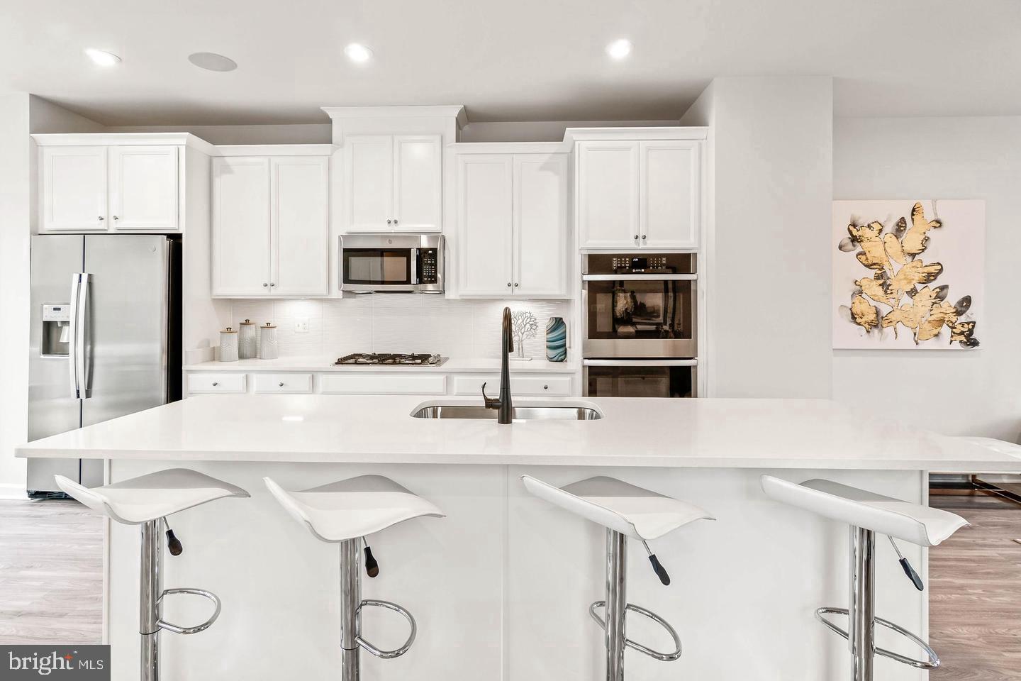 12534 Copper Leaf Ave Property Photo 4