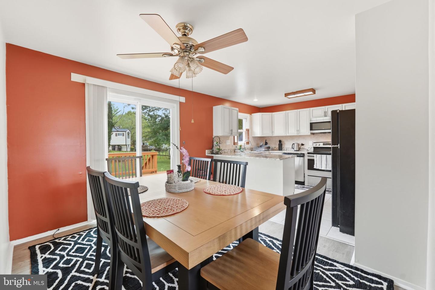 7518 Dover Ln Property Photo 14