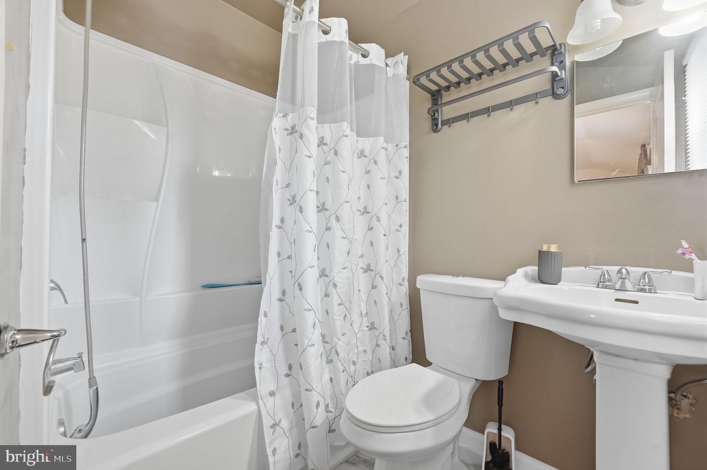 7518 Dover Ln Property Photo 27