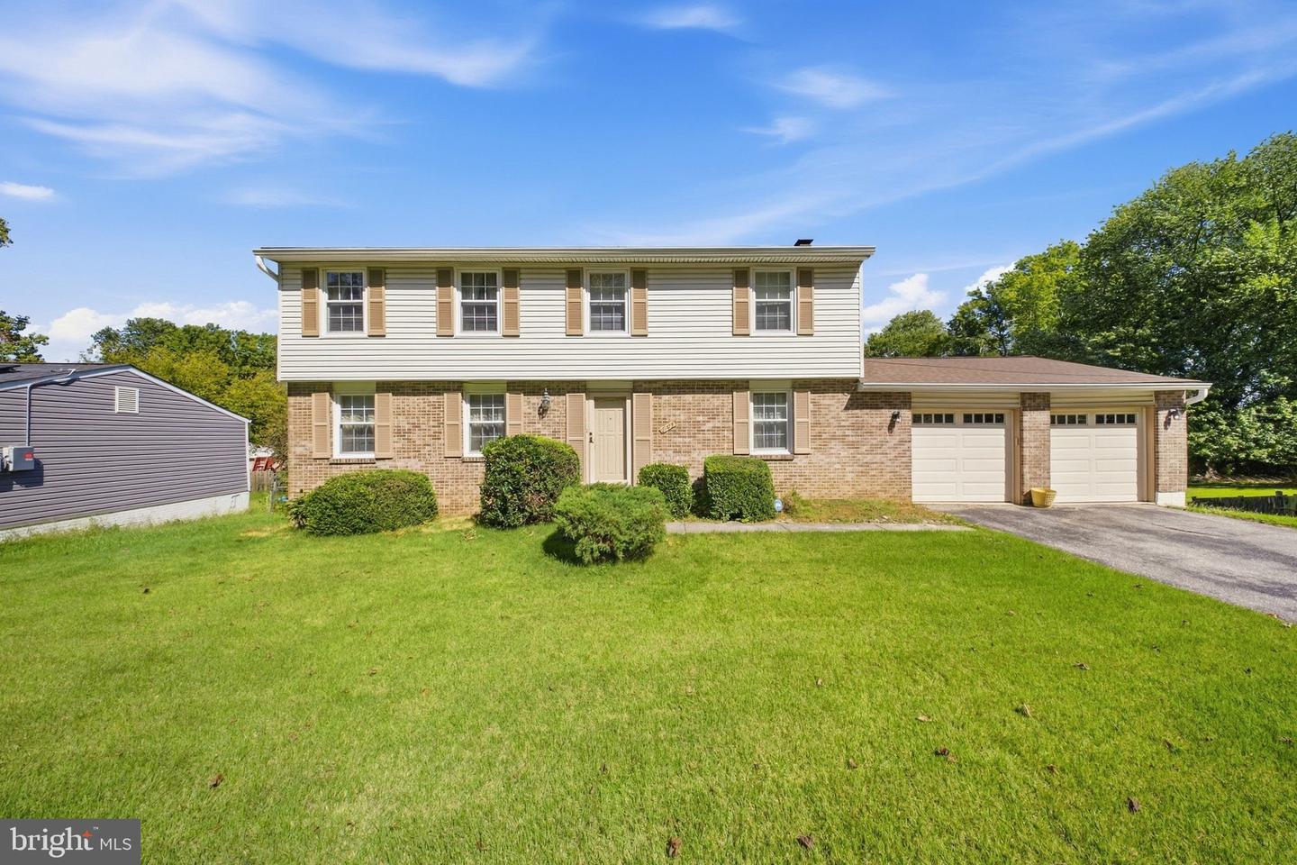 6105 Hillmeade Rd Property Photo 1