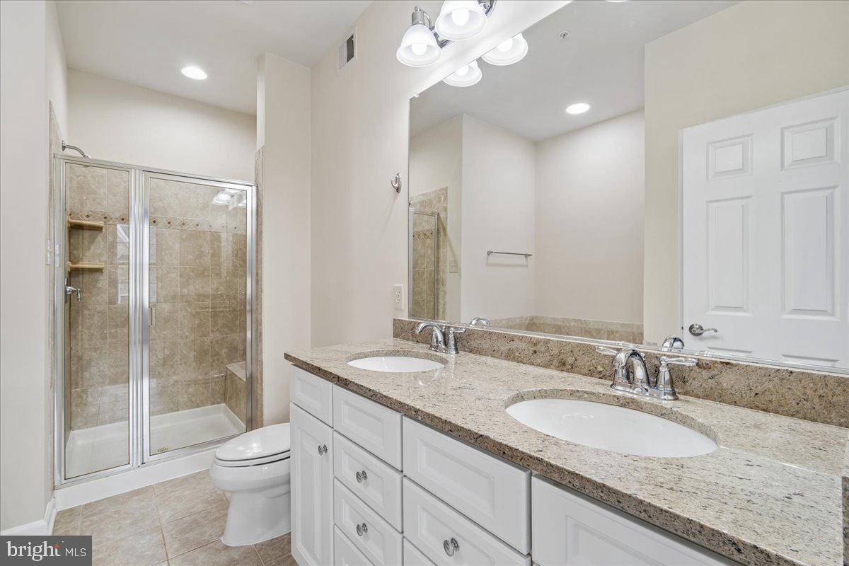 7209 Silver Thorn Way Property Photo 15