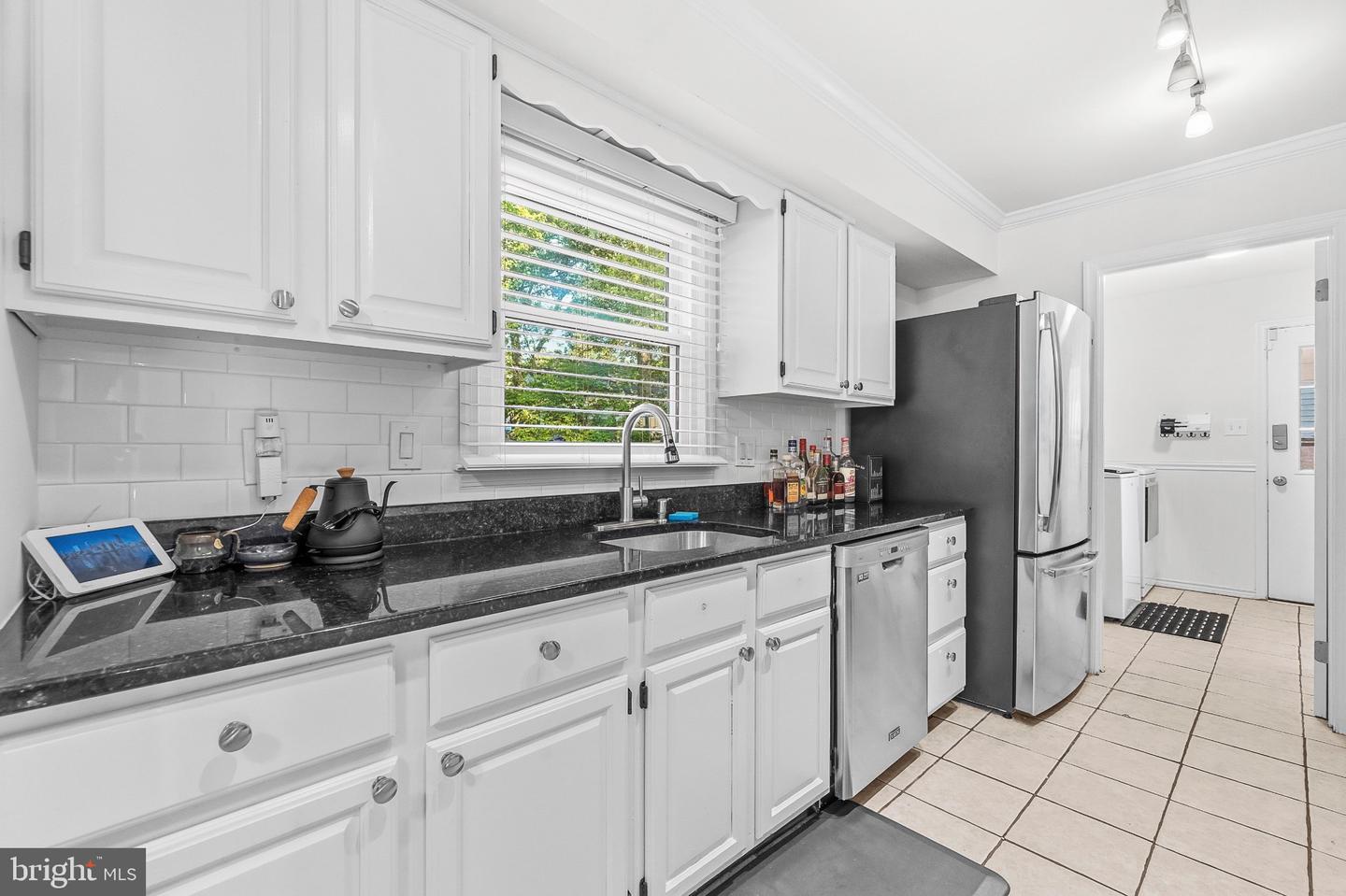 6640 Park Hall Dr Property Photo 14