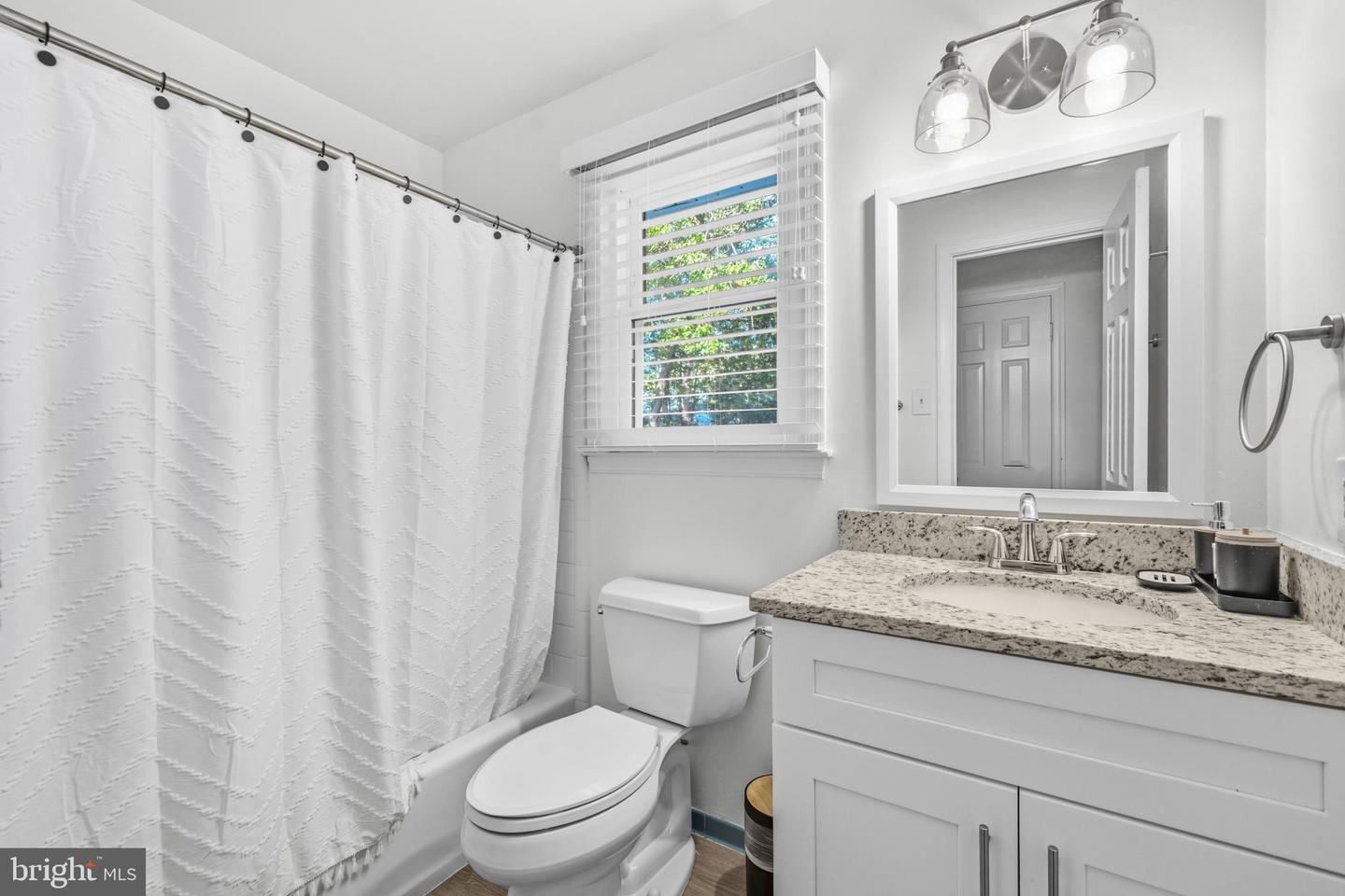 6640 Park Hall Dr Property Photo 28