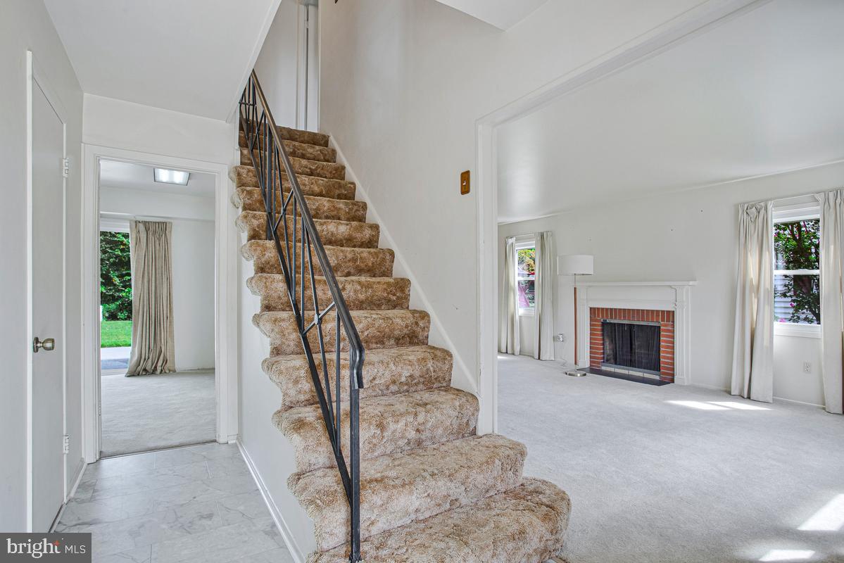 12618 Millstream Dr Property Photo 6
