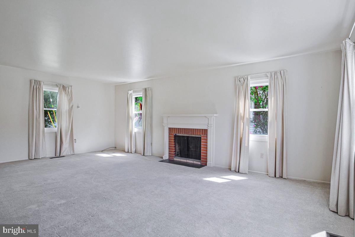 12618 Millstream Dr Property Photo 7