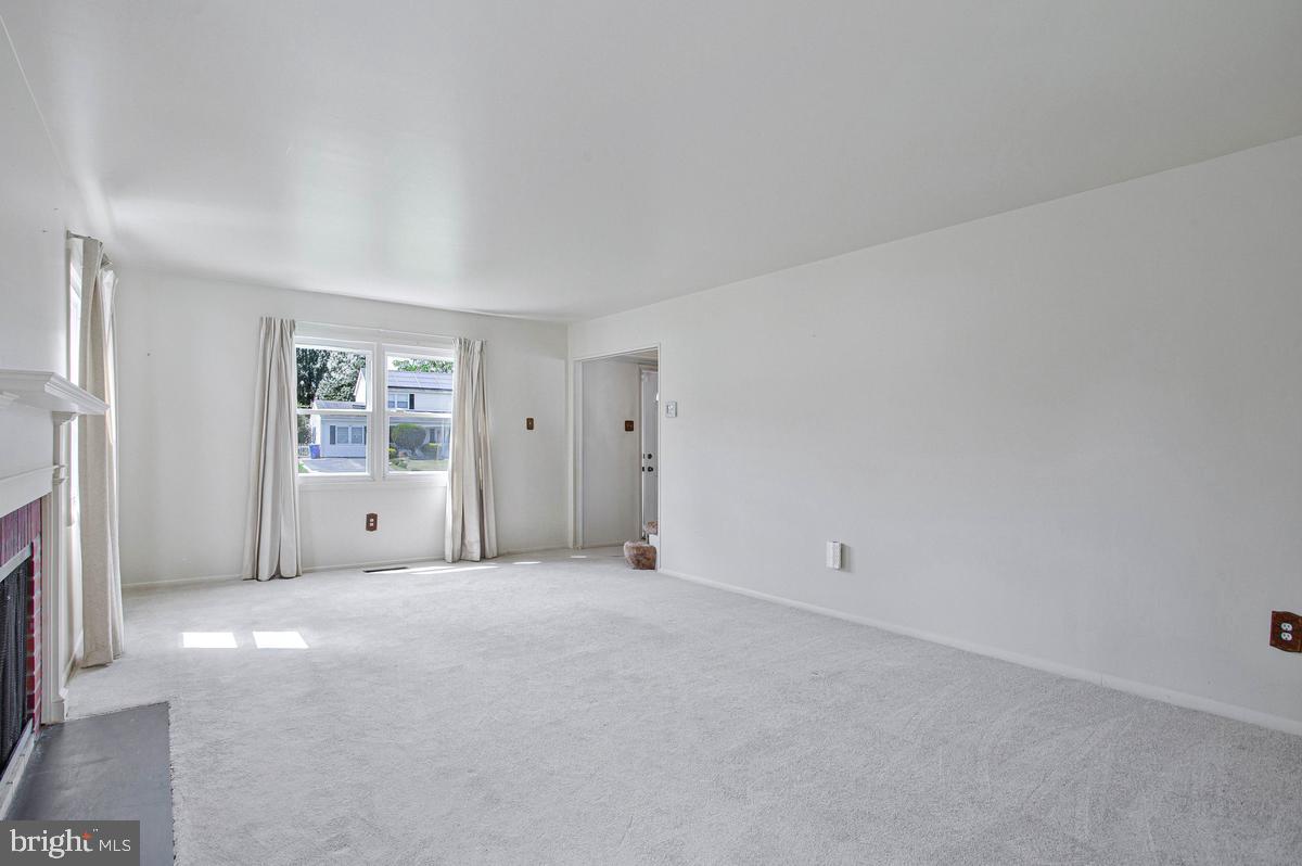 12618 Millstream Dr Property Photo 9