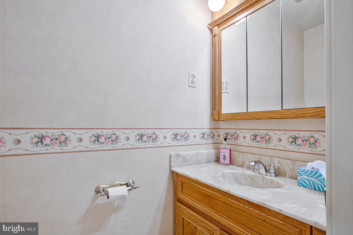 12618 Millstream Dr Property Photo 10