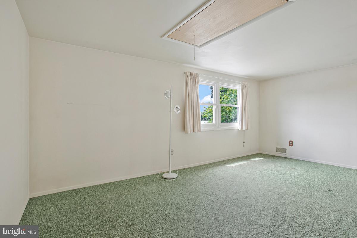 12618 Millstream Dr Property Photo 32