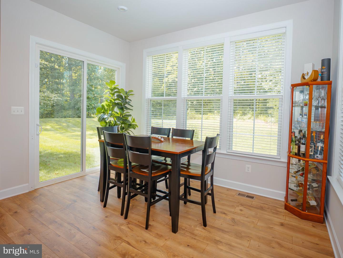 4811 Kingsford Manor Ct Property Photo 7