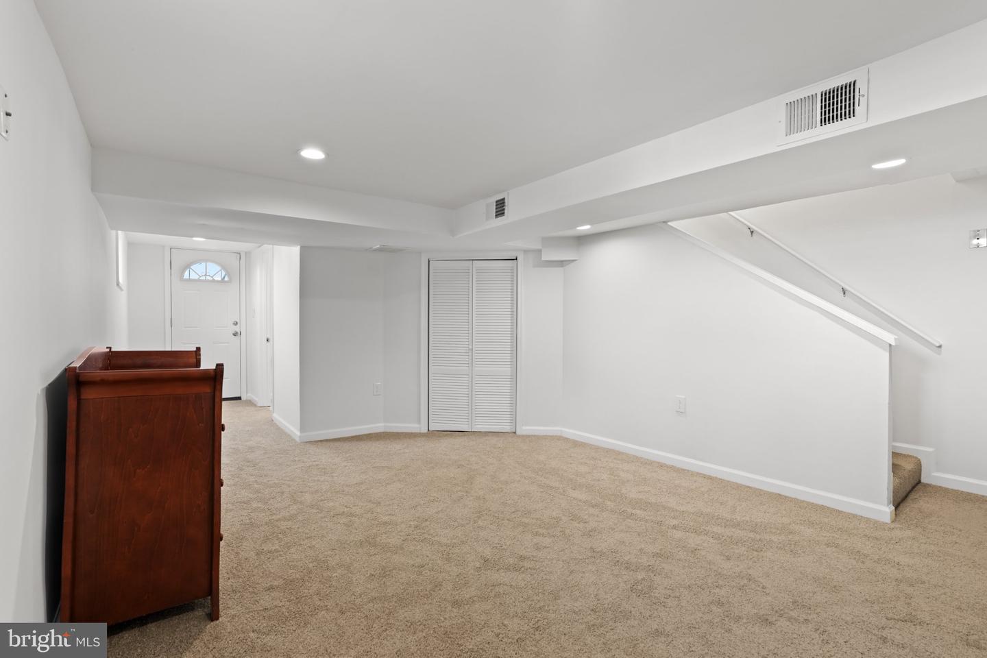 7008 E Lombard Property Photo 24