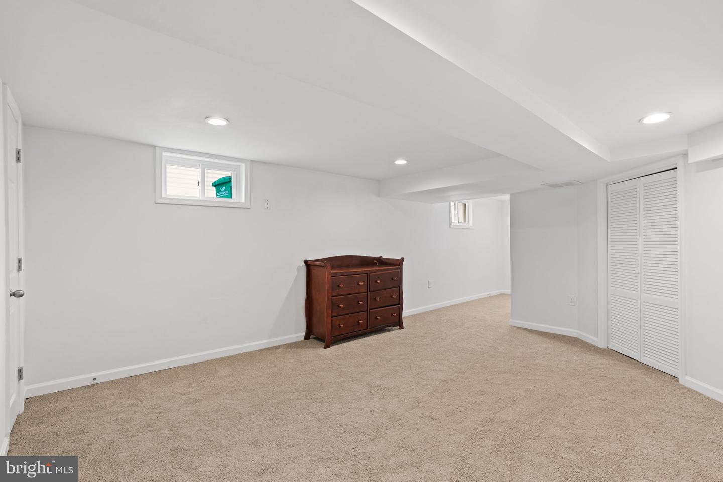 7008 E Lombard Property Photo 25