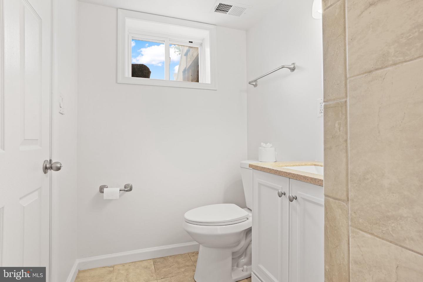 7008 E Lombard Property Photo 30