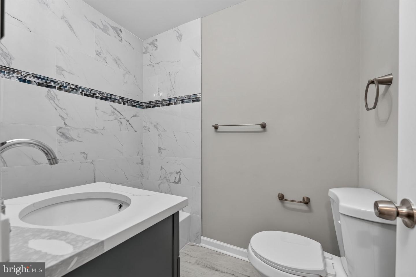 529 Wilson Bridge Dr #c-2 Property Photo 2