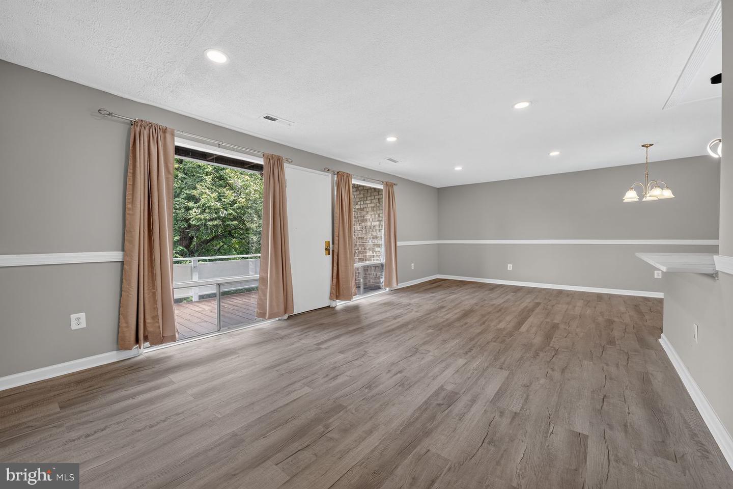 529 Wilson Bridge Dr #c-2 Property Photo 3