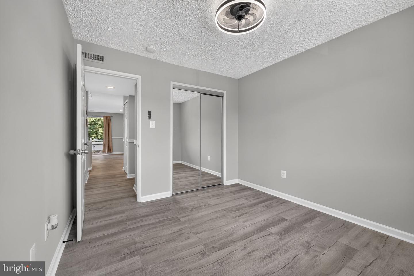 529 Wilson Bridge Dr #c-2 Property Photo 4