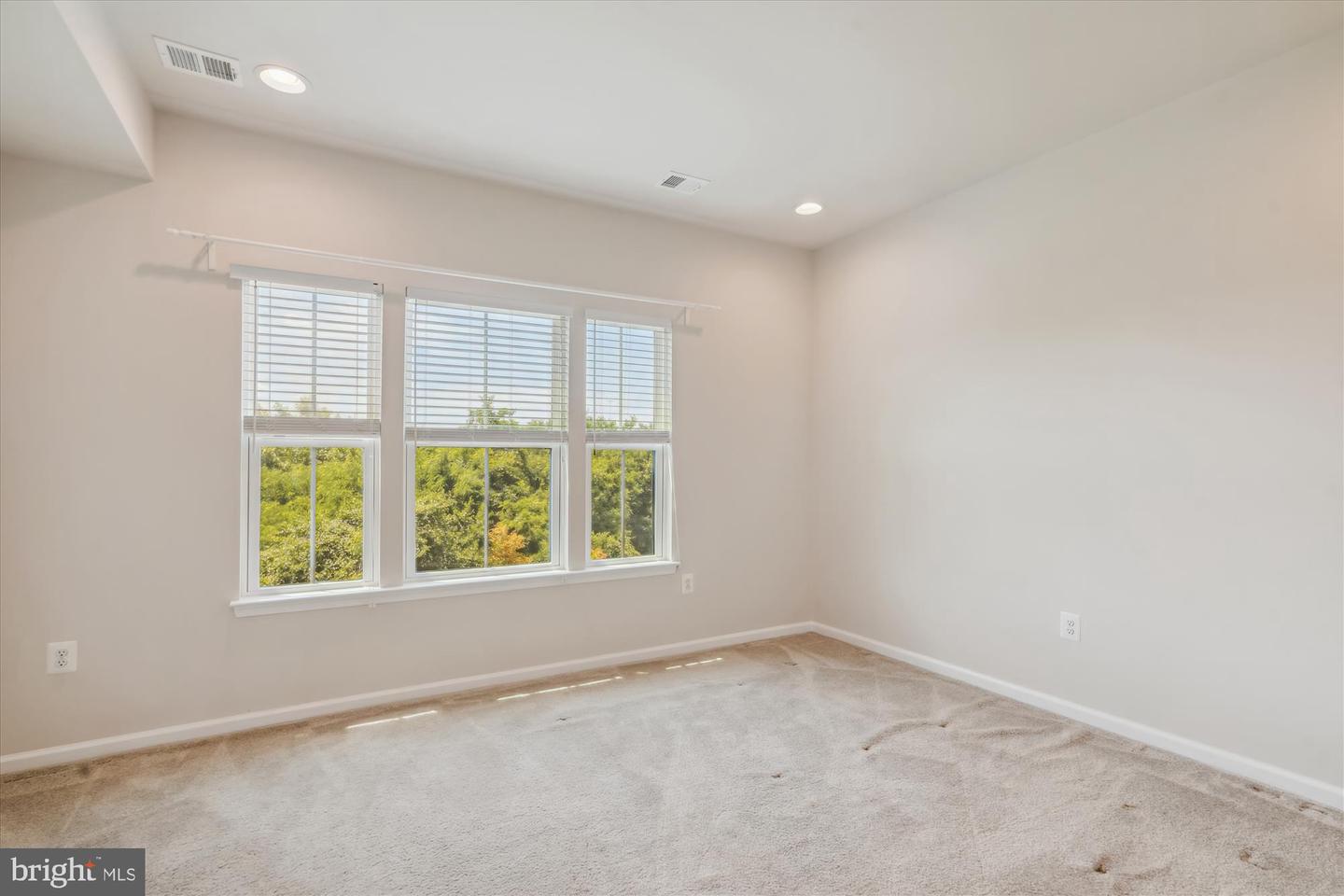 6102 Chronicle St Property Photo 10