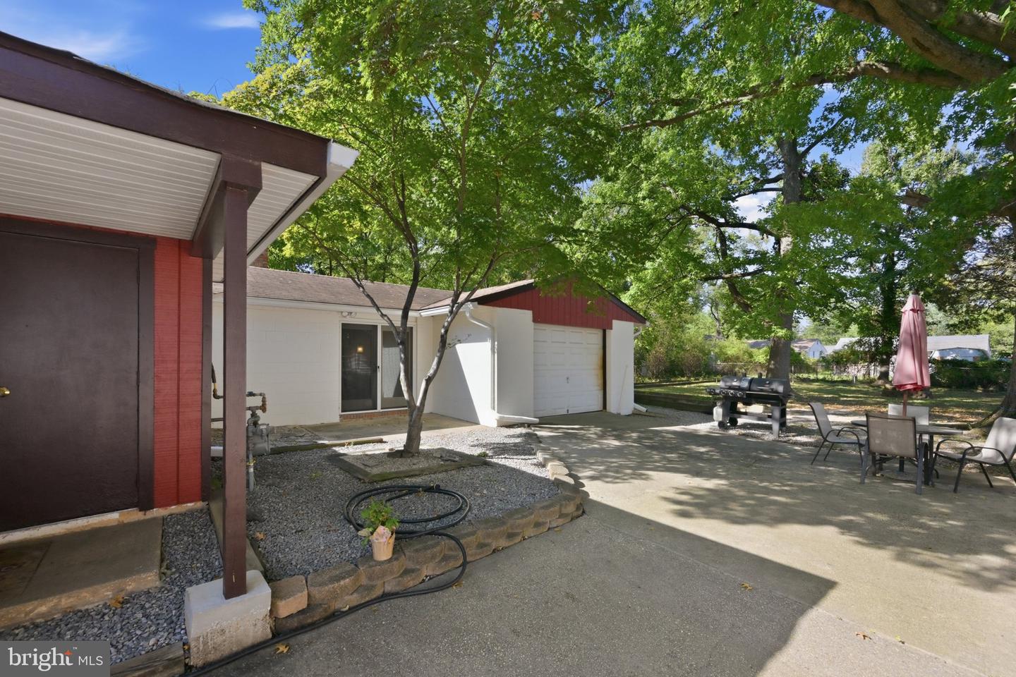 5208 Huron St Property Photo 31