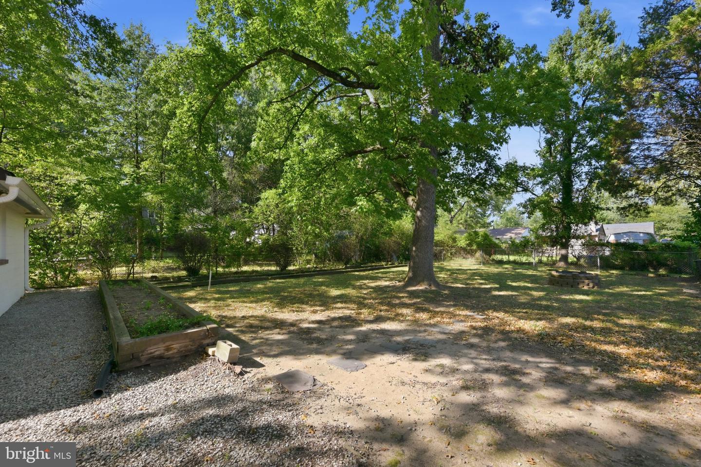 5208 Huron St Property Photo 34