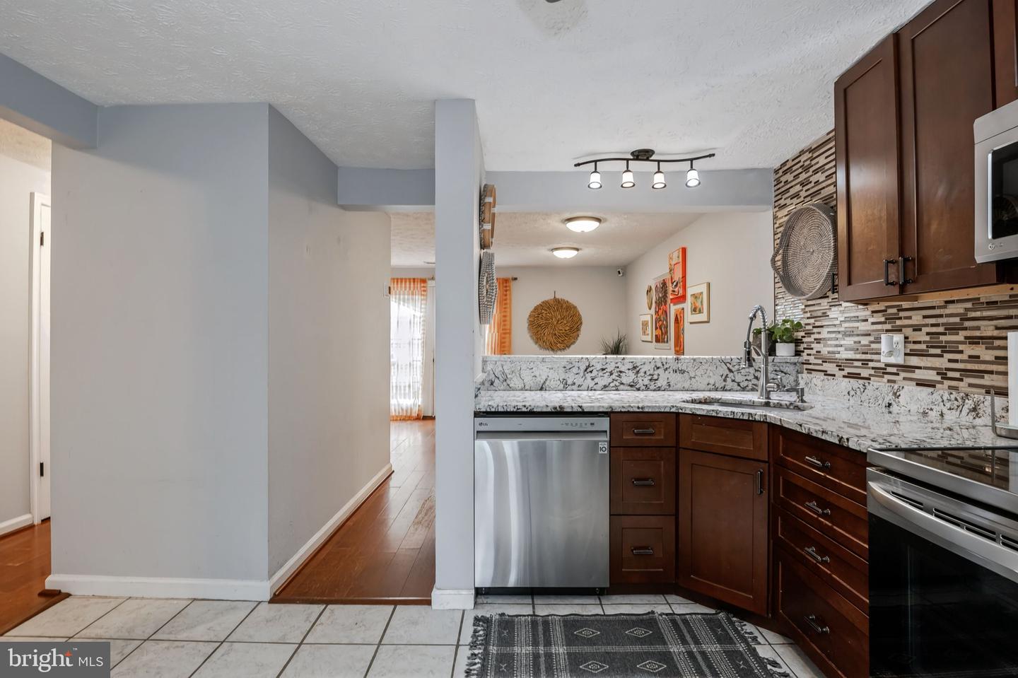 16339 Pennsbury Way Property Photo 13