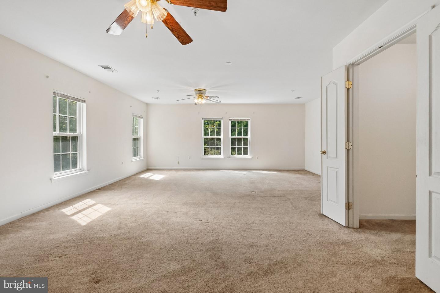 11906 Crestwood Turn Property Photo 14