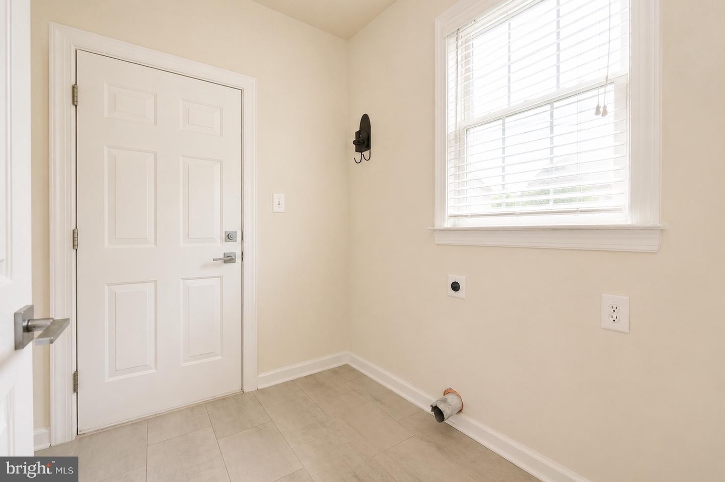 10225 Everley Ter Property Photo 37