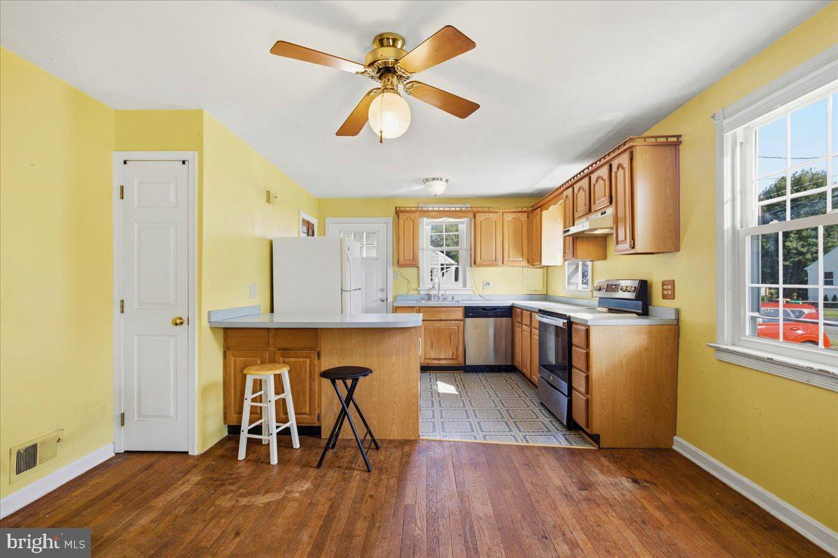 8919 Ballard Ln Property Photo 12