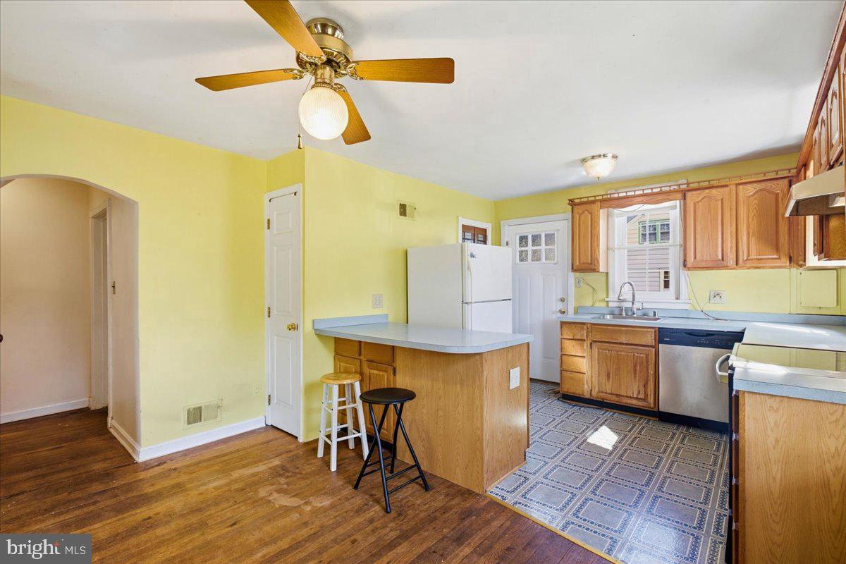 8919 Ballard Ln Property Photo 13