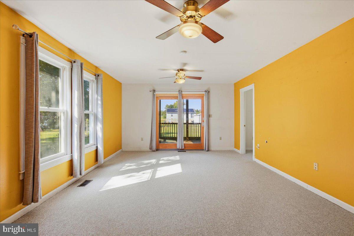 8919 Ballard Ln Property Photo 21