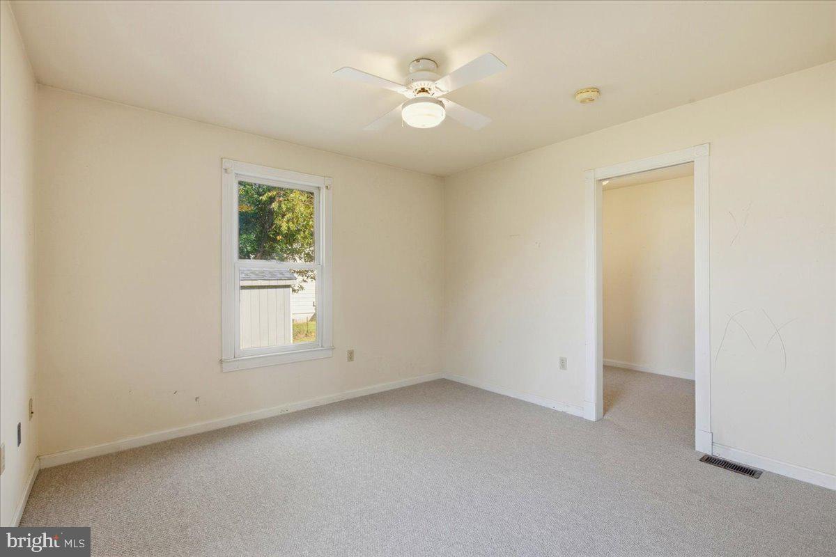 8919 Ballard Ln Property Photo 23