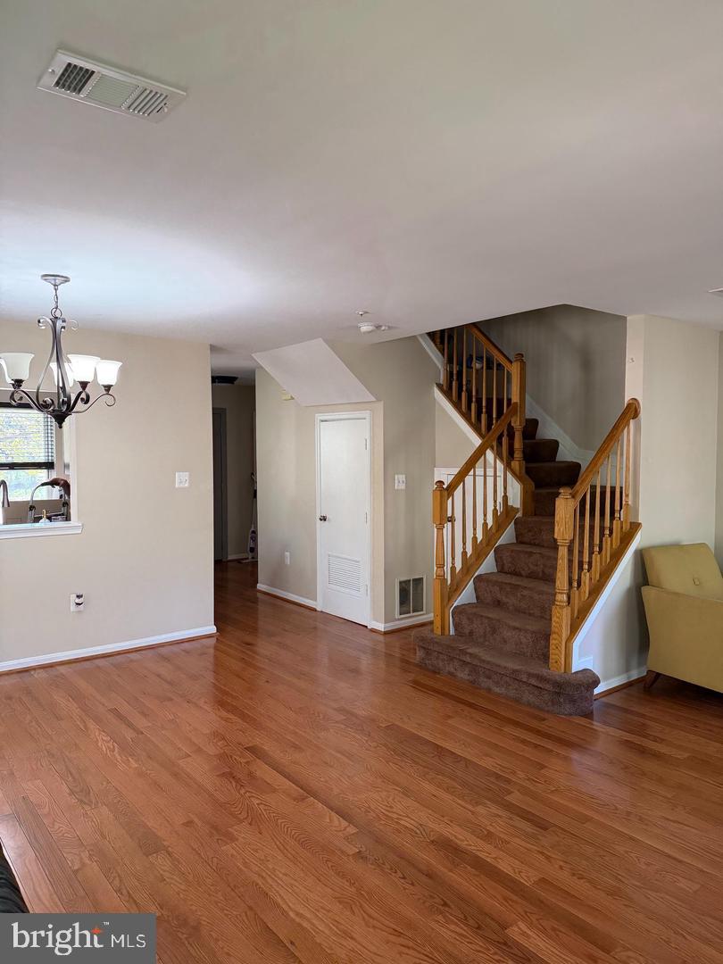 7212 Tamo Ct #7 Property Photo 4