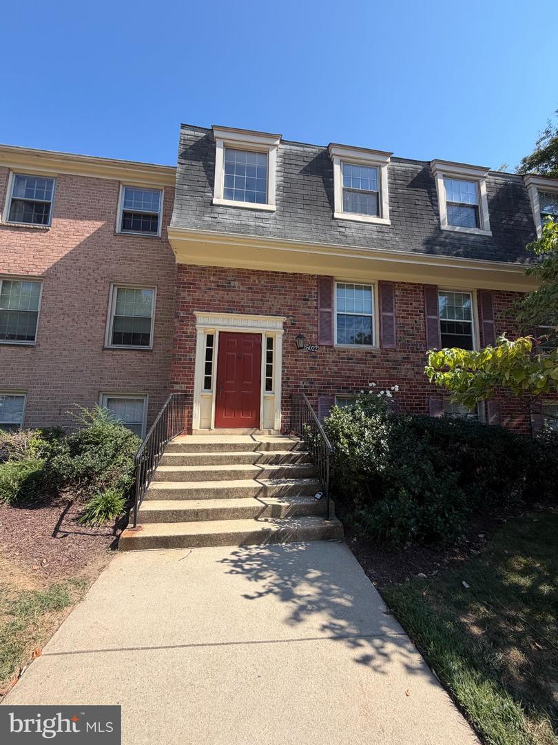 6022 WESTCHESTER DR #301 Property Photo 1