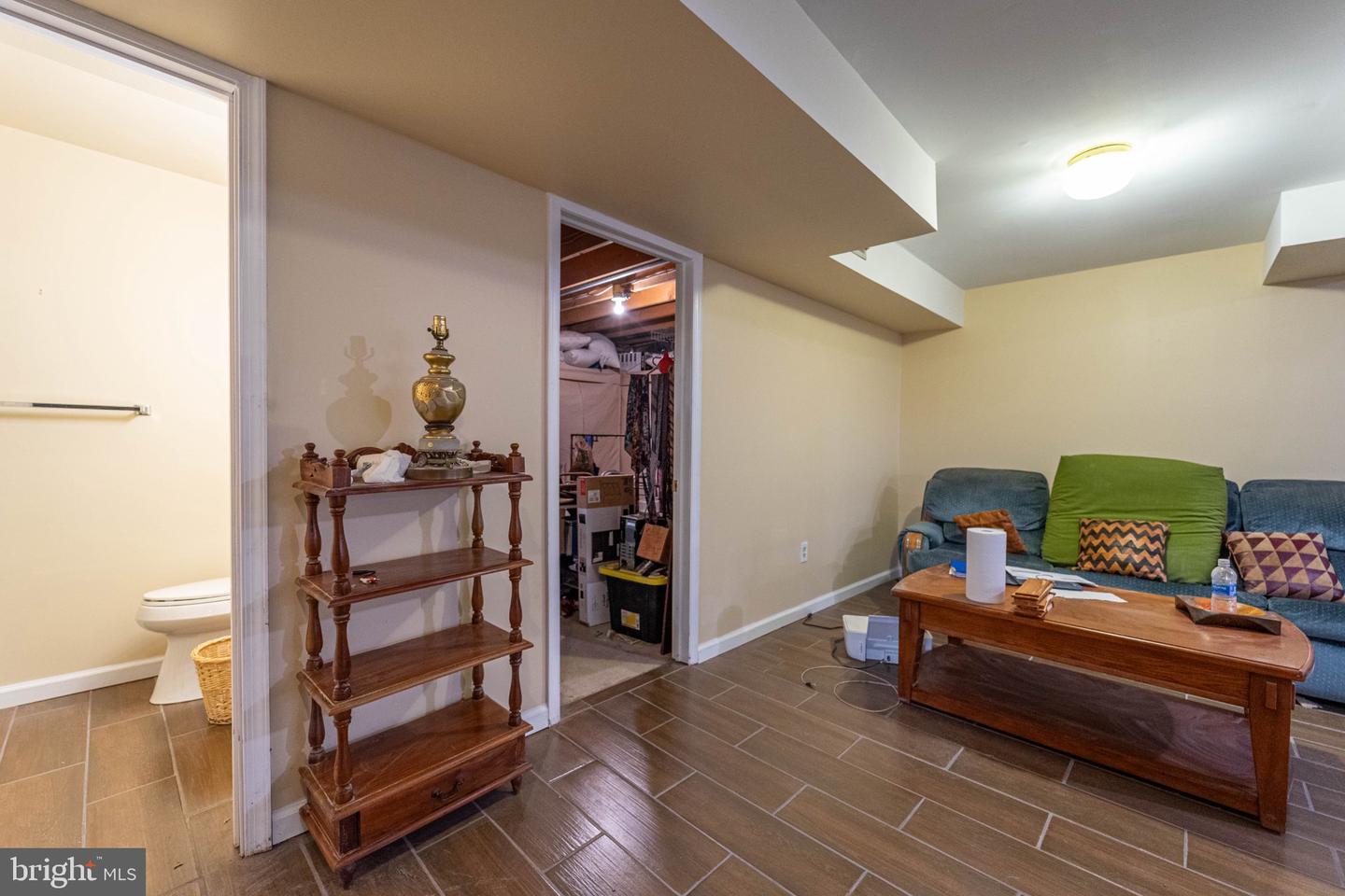 9217 Hobart St Property Photo 14
