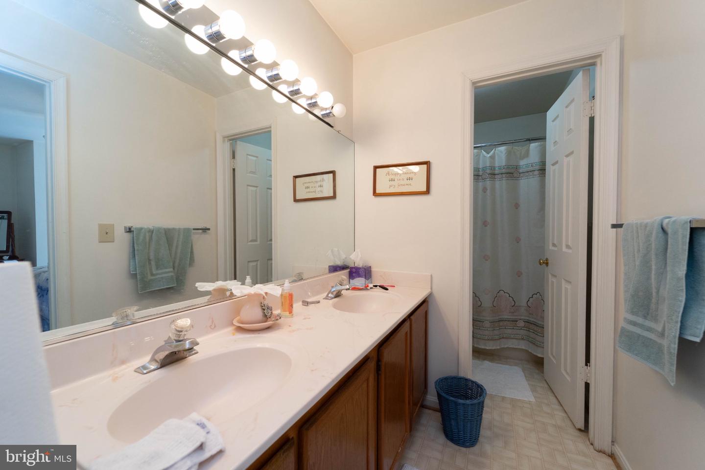 9217 Hobart St Property Photo 27