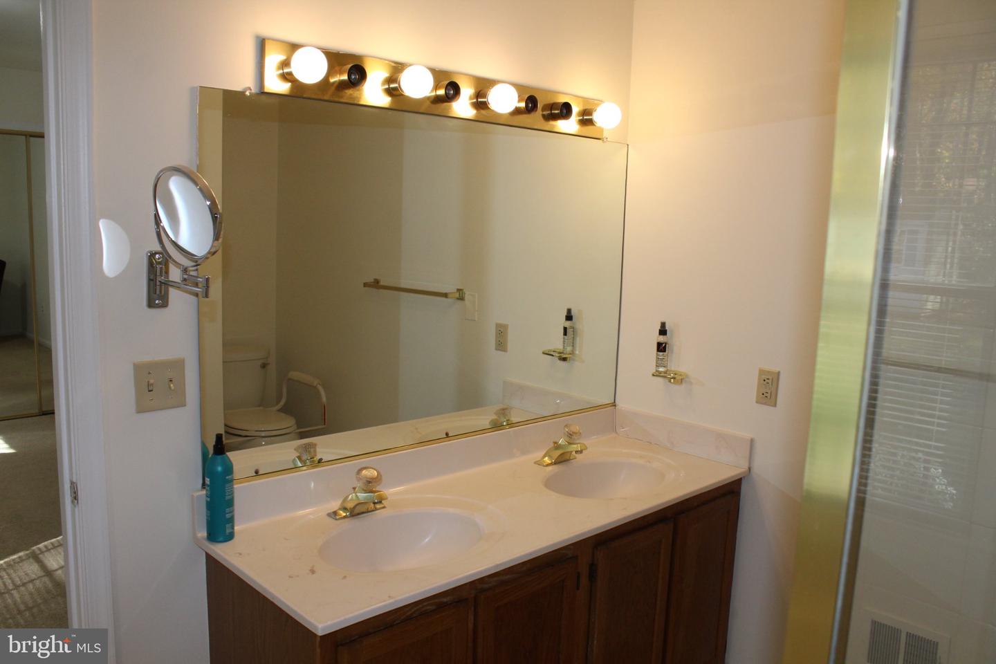 9217 Hobart St Property Photo 34