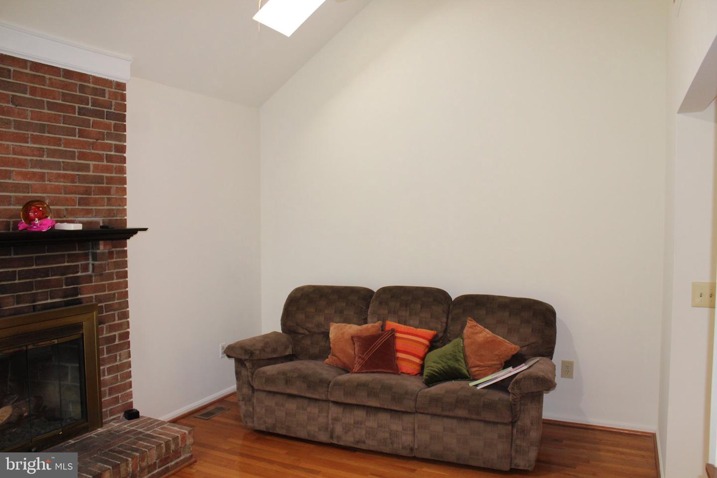 9217 Hobart St Property Photo 38