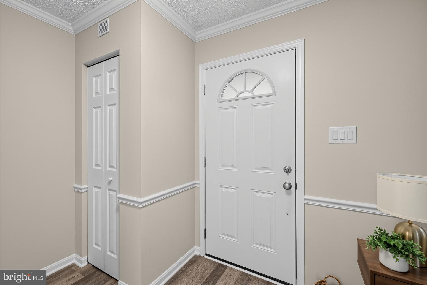 16205 Brookmead Ct Property Photo 2