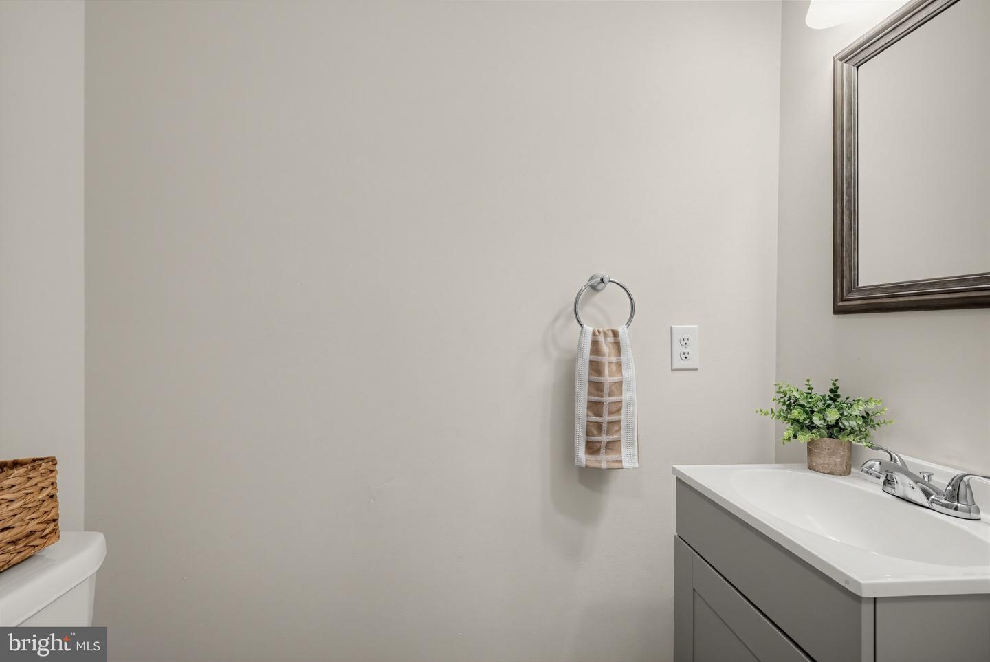 16205 Brookmead Ct Property Photo 6